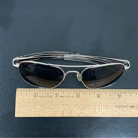 Vintage EAGLE EYES Freedom R52 SLV #12029 7188 Aviator Sunglasses - Picture 10 of 16